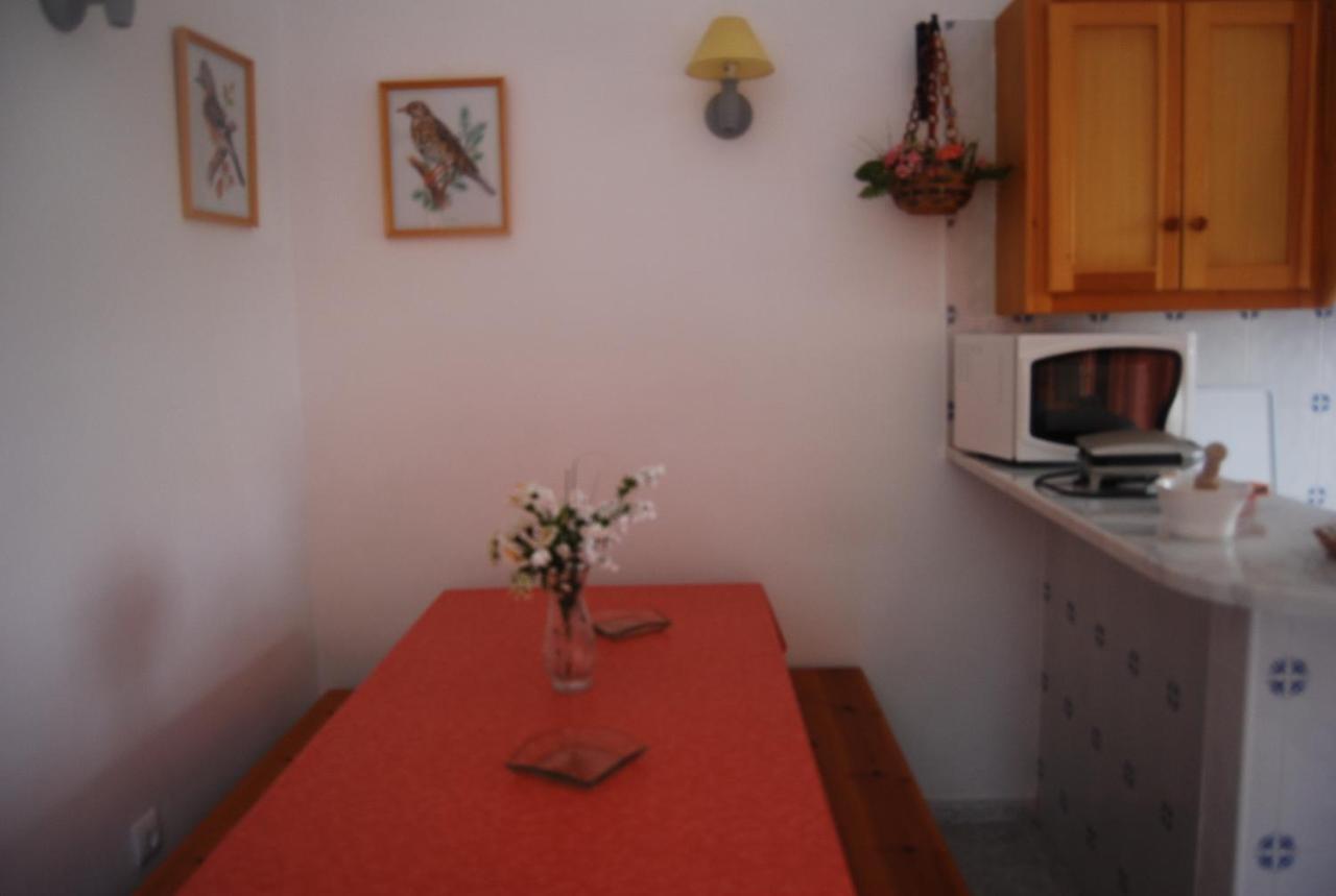 Es Pins Apartment Cala Blanca  Room photo